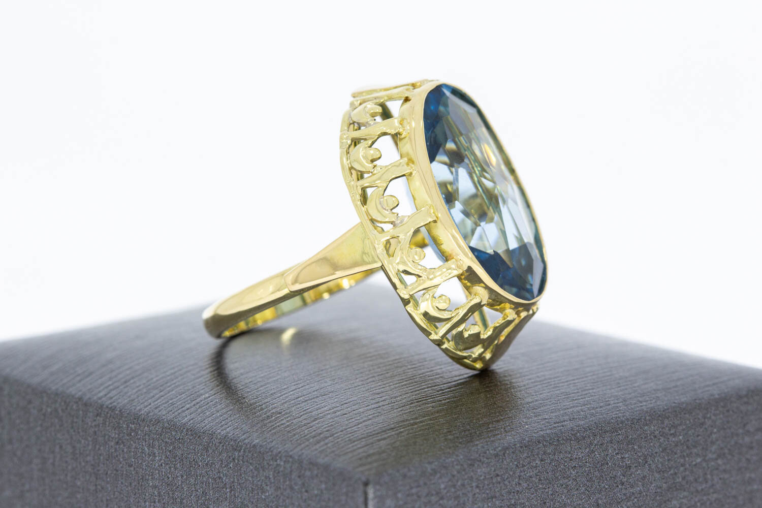 Aquamarin Ring 14 Karat Gold - 18,3