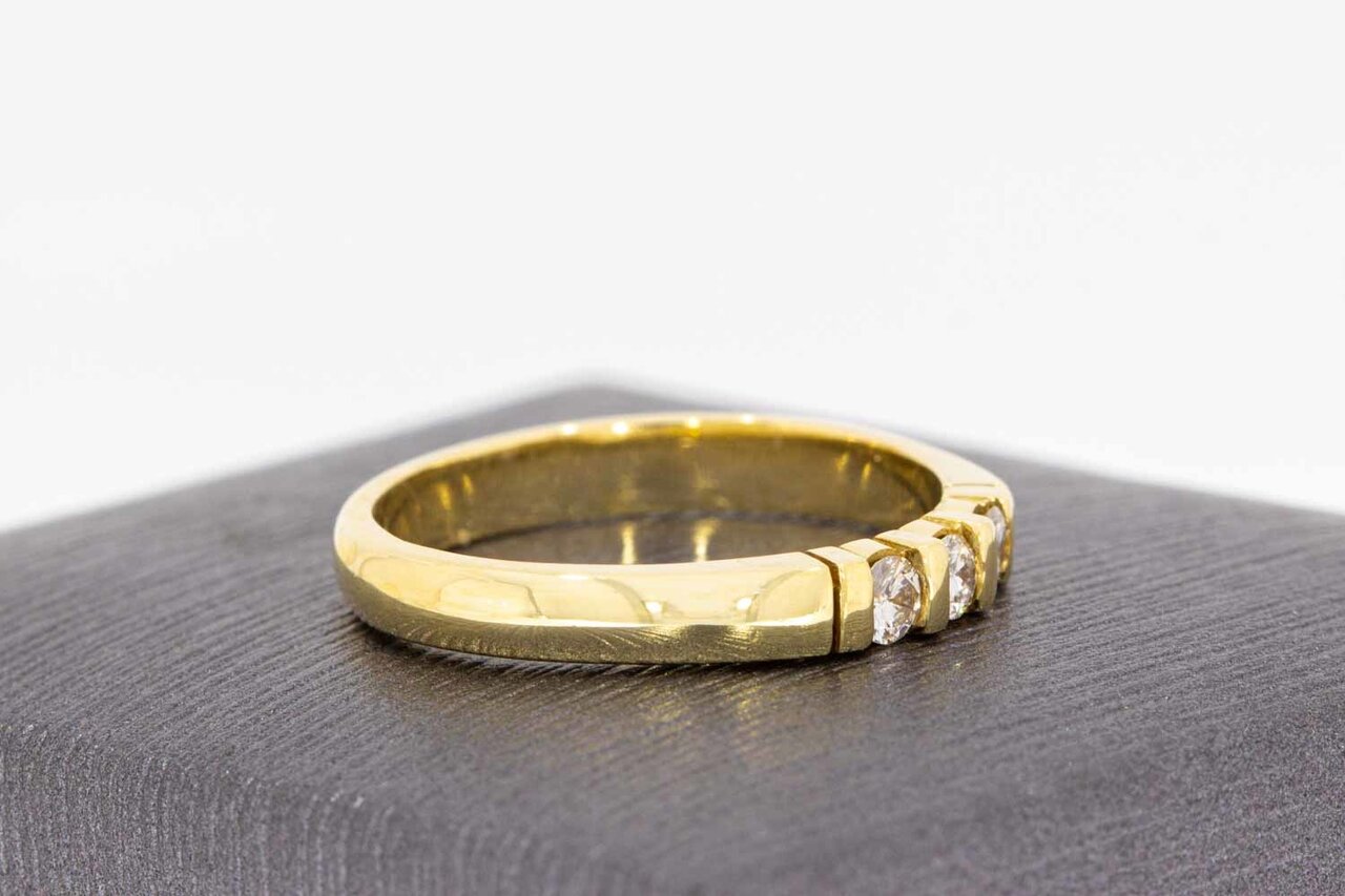 14 Karat Goldene Reihen Ring mit Diamant - 17,5 mm