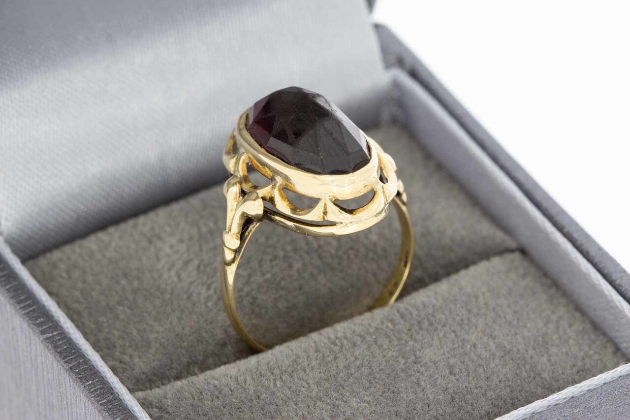 14 Karat Goldene Vintage Ring mit Granat - 16,7