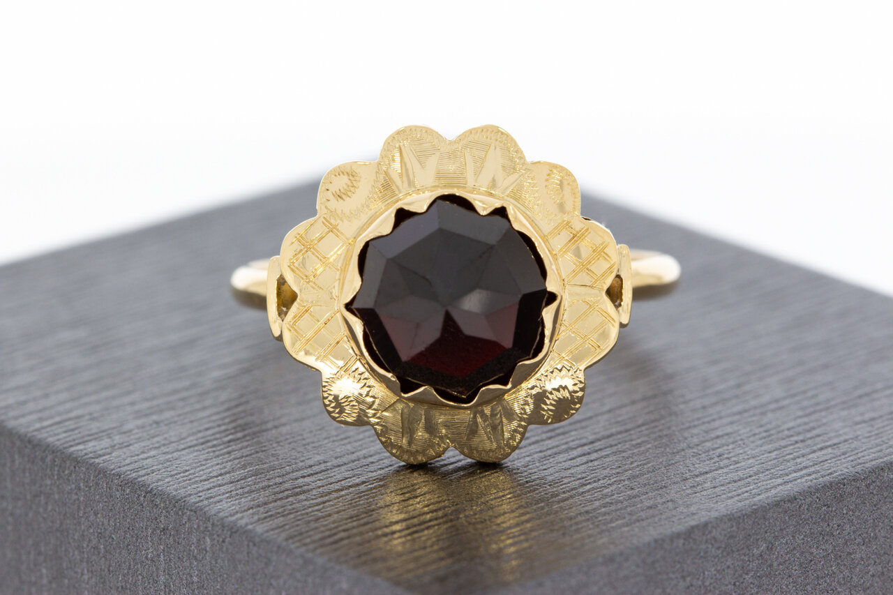 Vintage Granatring 14 Karat Gold - 20 mm