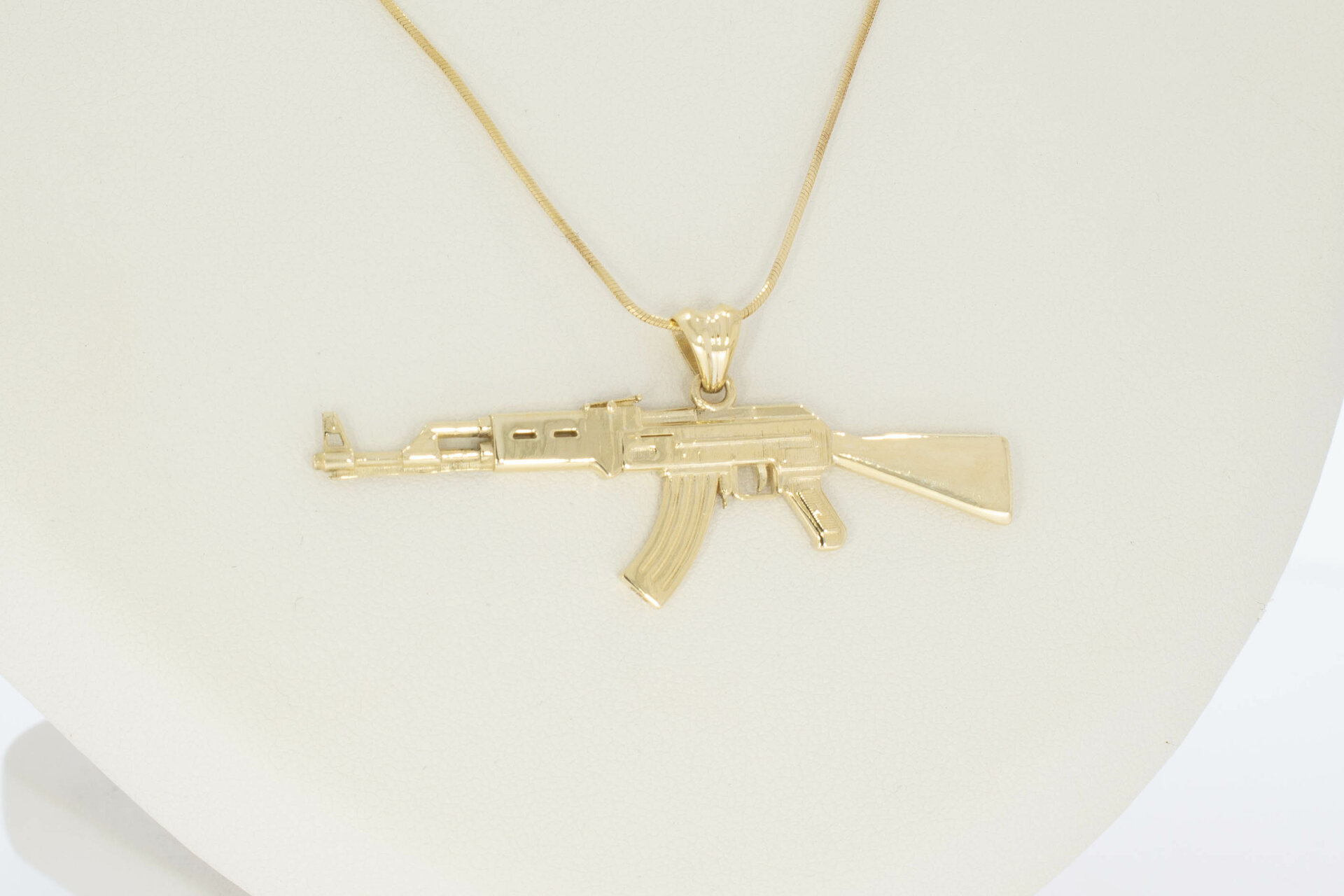 Anhänger Kalaschnikow AK47 14 Karat Gold