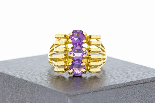 Fantasie Amethyst Ring 18 Karat Gold - 18,2 mm