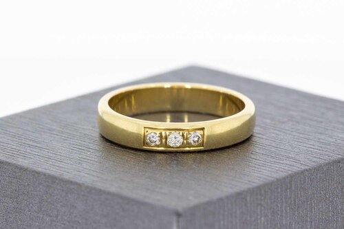 14 Karat Goldbandring mit Diamant - 18 mm