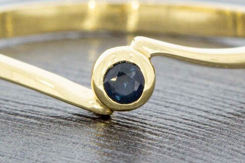 14 Karat geschwungene Goldring mit blauem Saphir - 17,4 mm