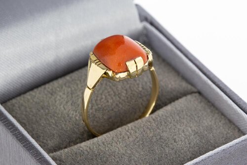 14 Karat Gold Ring mit rote Koralle - 17 mm