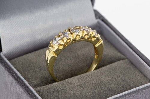 14 Karat goldener Zirkonia Reihenring - 17,8