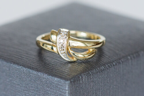 585 Gold geschwungene Zirkonia Ring - 16 mm