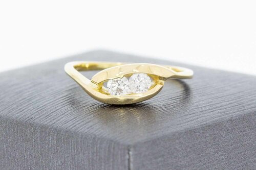 14 Karat Gold geschwungene Diamantring - 17,3 mm