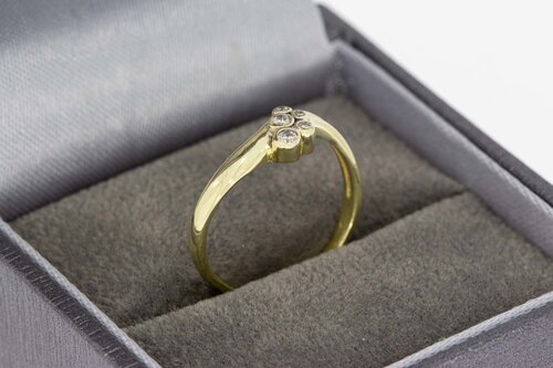 14 Karat Gold geschwungene Ring mit Zirkonia - 16,1 mm