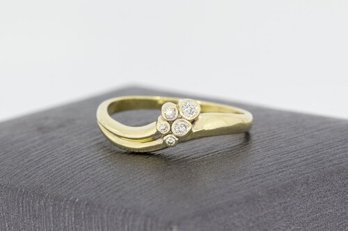 14 Karat Gold geschwungene Ring mit Zirkonia - 16,1 mm