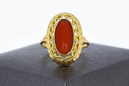 Vintage Ring mit roter Koralle 14 Karat Gold - 17,6 mm