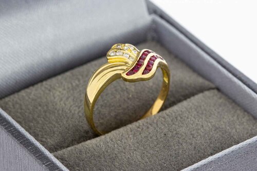 750 Gold geschwungene Ring mit Diamant und Rubin - 16,4 mm